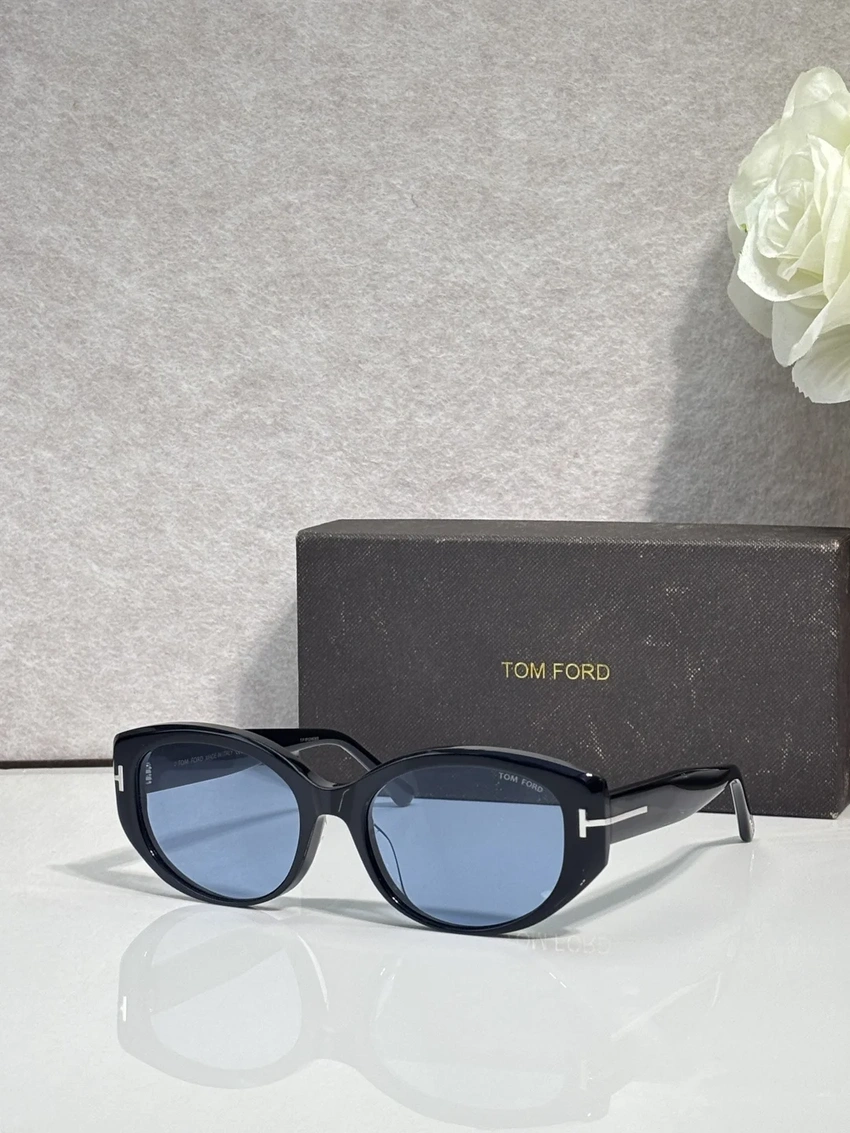 Tom Ford TF1295 Snowdon Sunglasses Wholesale | Optical Retail Supplier