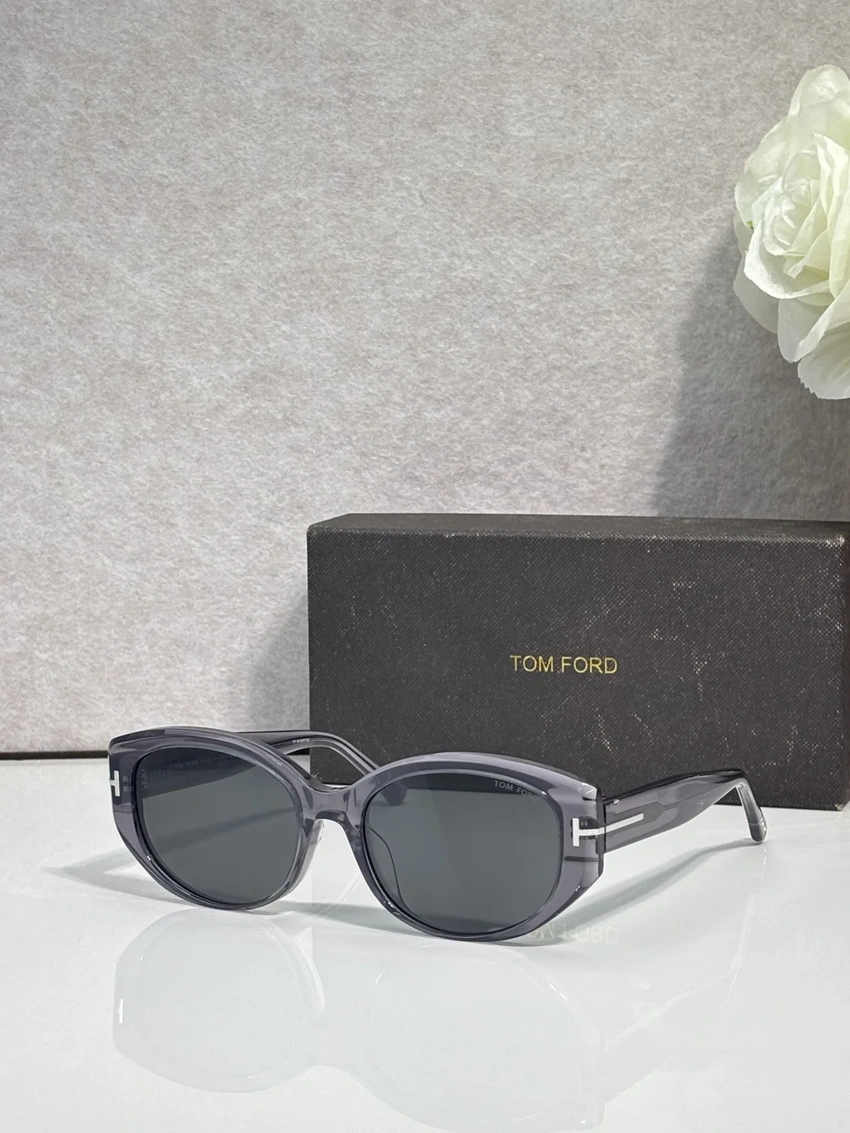Wholesale Tom Ford TF1295 Retro Sunglasses | B2B Optical Distributor