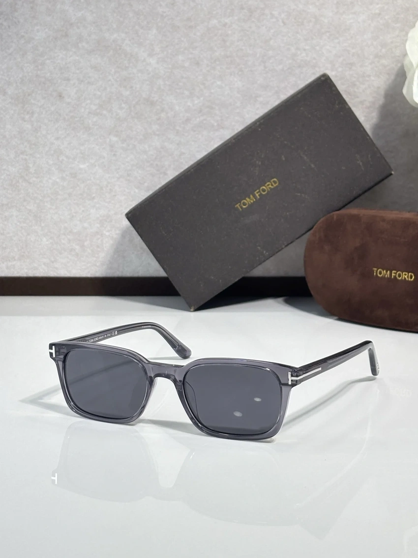 Tom Ford TF1300 Sunglasses Aviator Wholesale | Optical Retail Supplier