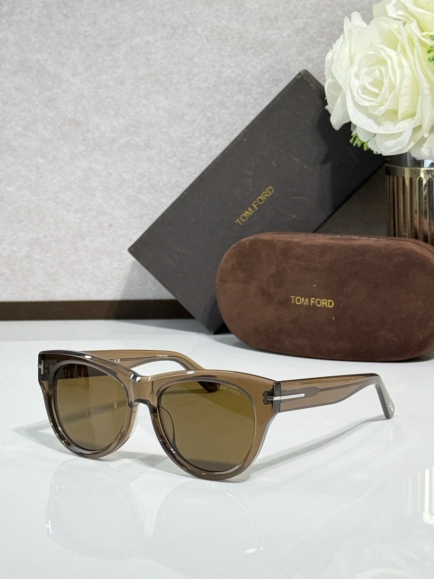 Wholesale Tom Ford TF1305 Gold Sunglasses | B2B Optical Distributor
