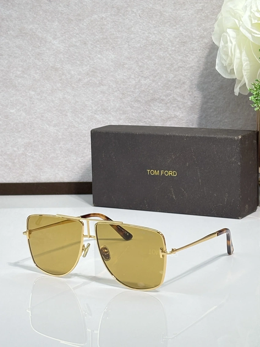 Tom Ford TF1307 Mens Aviator Sunglasses – Wholesale Optical Frames Supplier