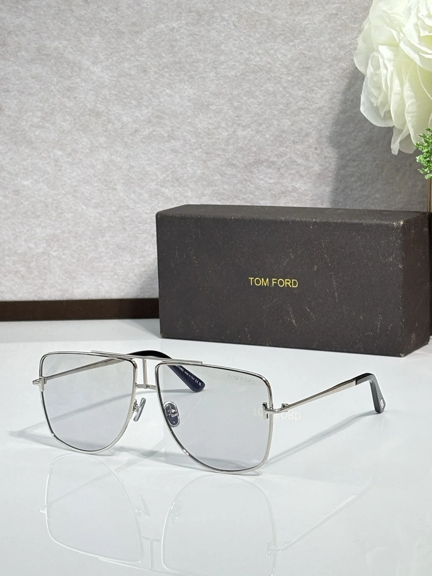 Tom Ford TF1307 Mens Aviator Sunglasses – Wholesale Optical Frames Supplier