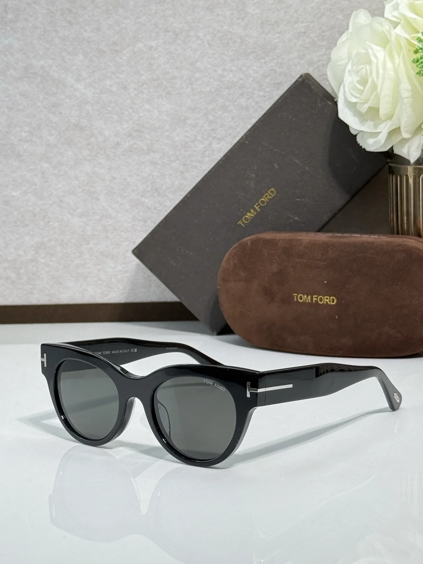Wholesale Tom Ford TF1315 Shades Women | B2B Optical Distributor