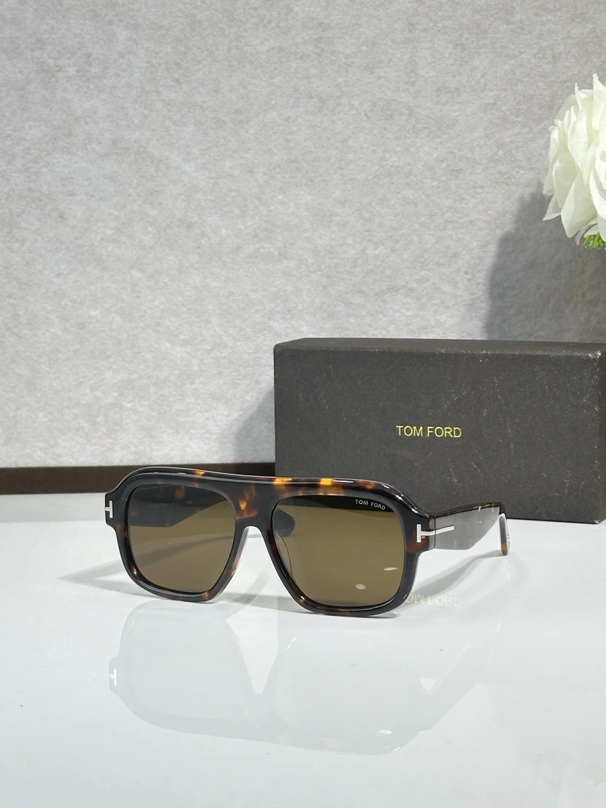 Wholesale Tom Ford TF1324 Sunglasses Women | B2B Optical Distributor
