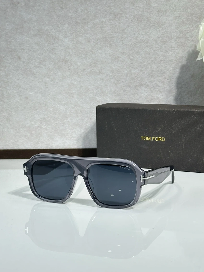 Premium Tom Ford TF1324 Black Aviator Sunglasses – Wholesale Distributor