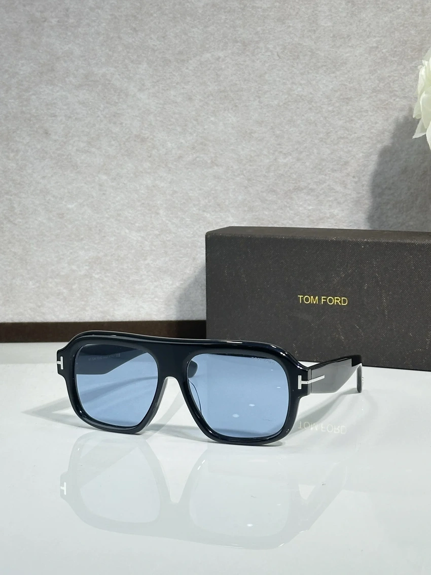 Wholesale Tom Ford TF1324 Sunglasses Women | B2B Optical Distributor