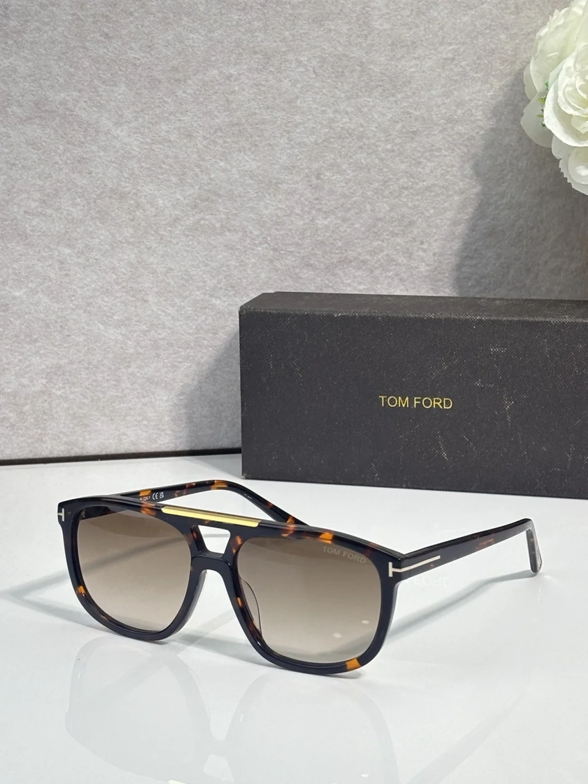 Buy Tom Ford TF1338 Women’s Aviator Sunglasses Wholesale | Optical Importer
