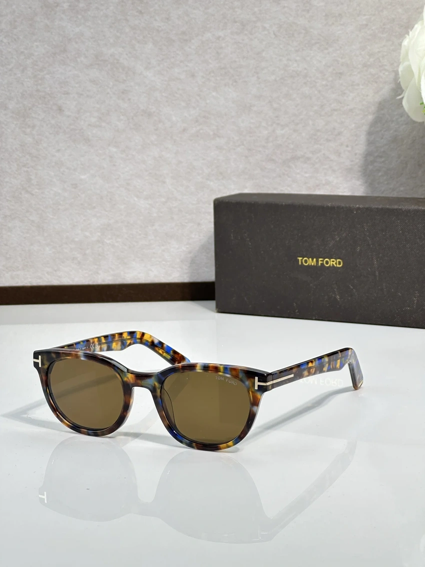 Wholesale Tom Ford TF5807 Redford Sunglasses | B2B Optical Distributor