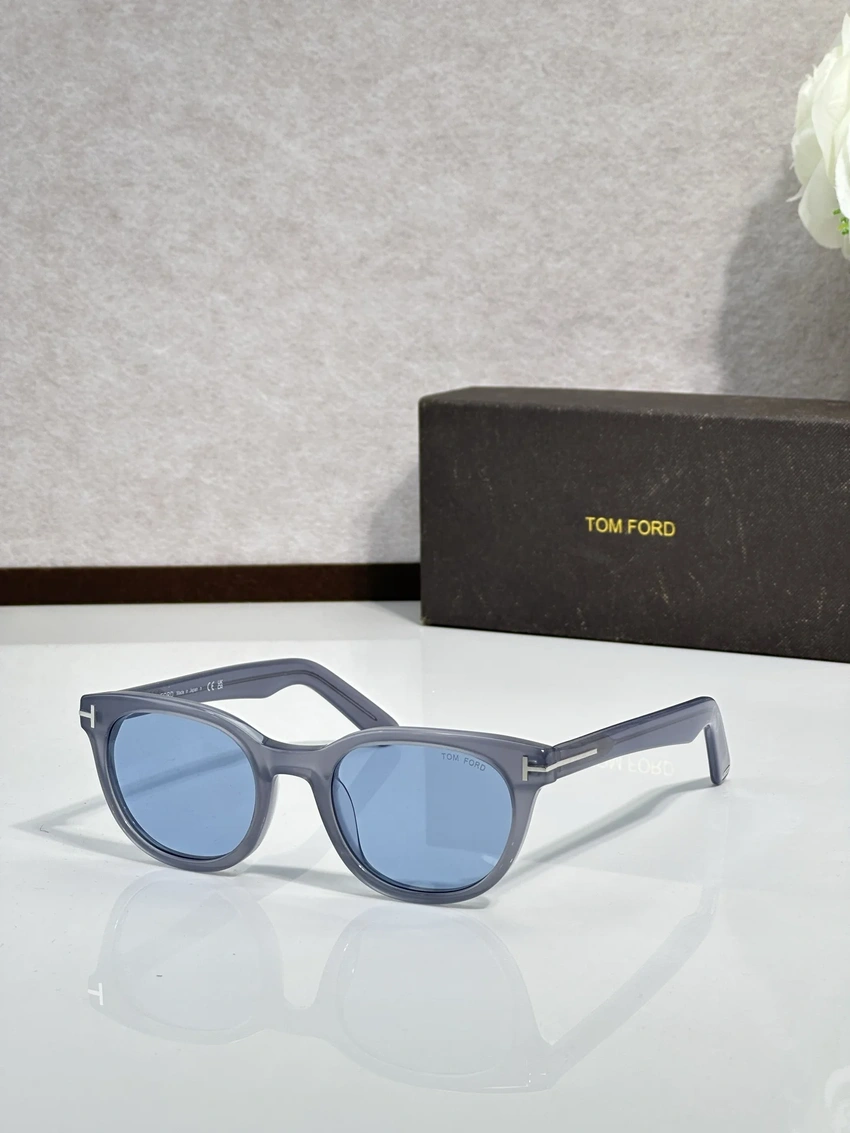 Buy Tom Ford TF5807 Bruce Sunglasses Women Wholesale | Optical Importer