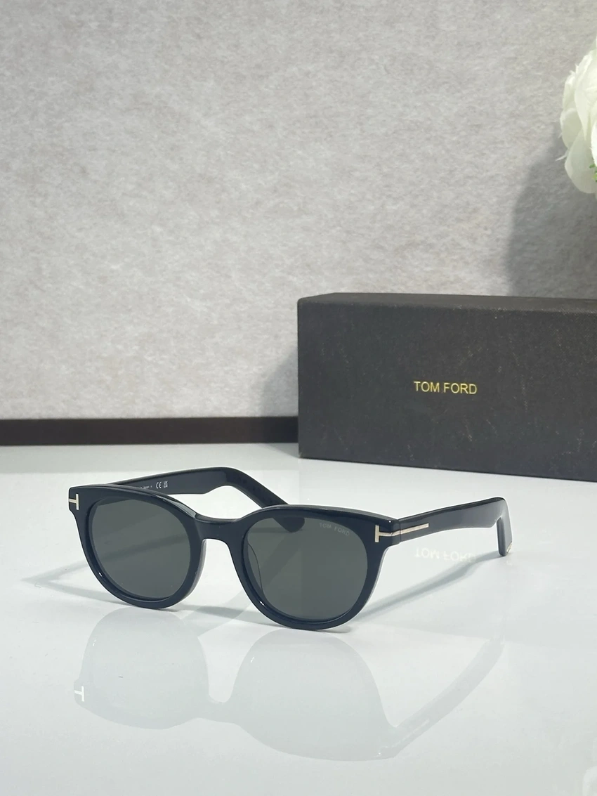 Wholesale Tom Ford TF5807 Redford Sunglasses | B2B Optical Distributor