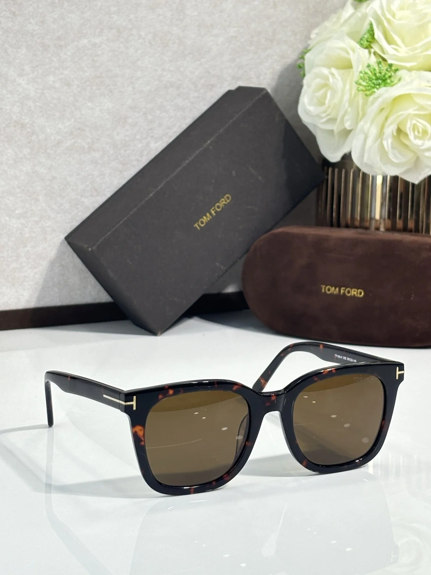 Tom Ford TF638 Isla Sunglasses for Wholesale | Optical Store Supplier