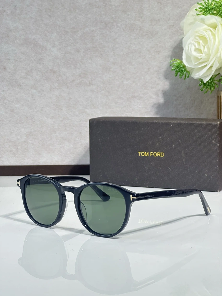 Tom Ford TF834 Big Sunglasses for Wholesale | Optical Store Supplier