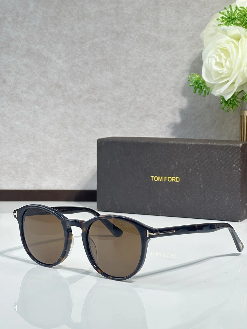 Premium Tom Ford TF834 Pilot Frame Sunglasses – Wholesale Distributor