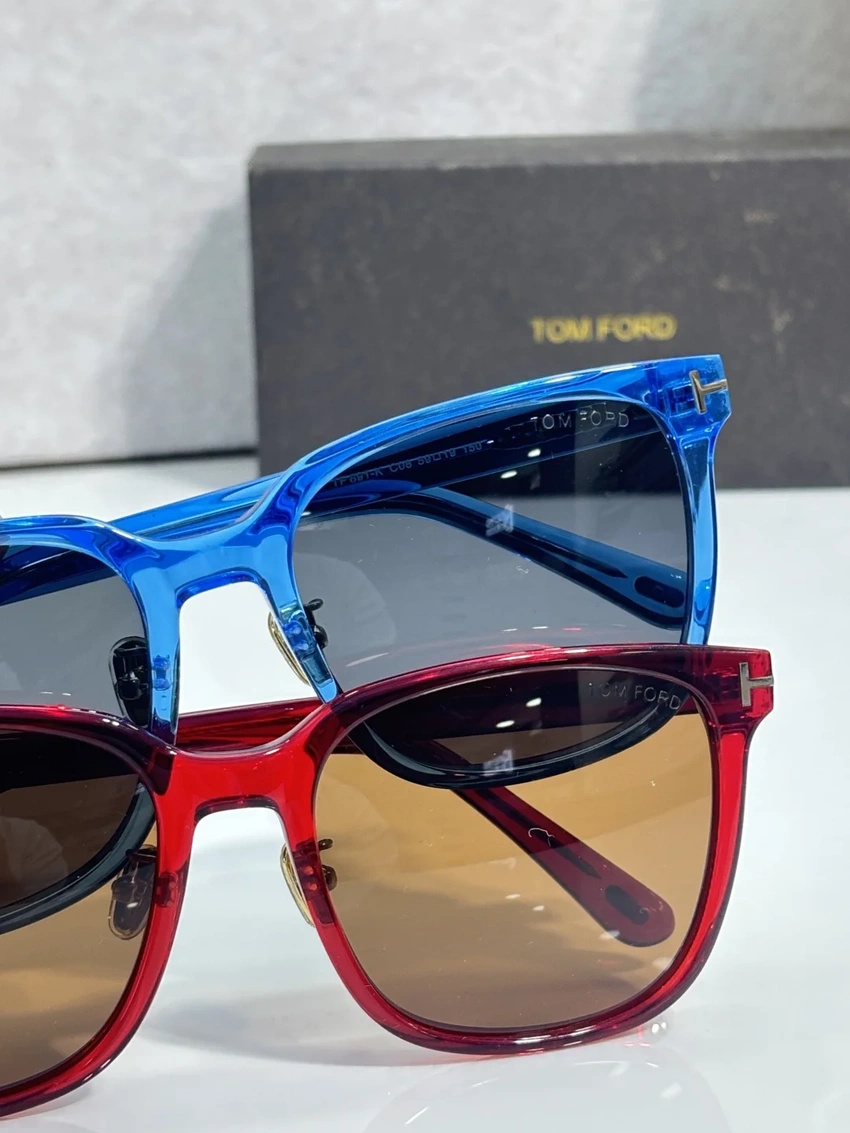 Tom Ford TF891 Bronson Sunglasses for Wholesale | Optical Store Supplier
